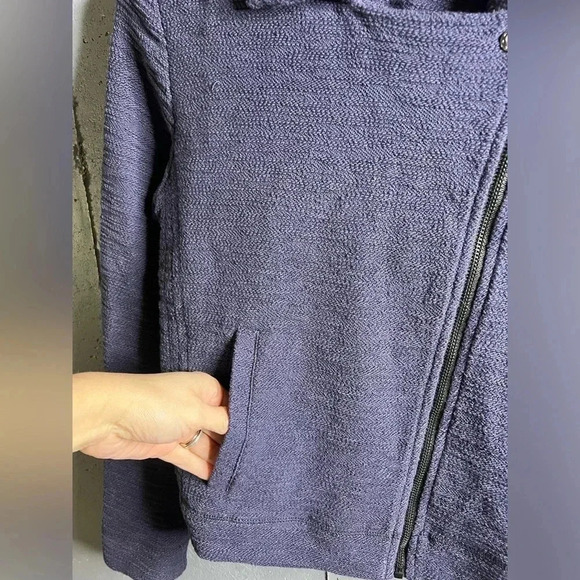 Evereve Peyton Jensen Navy Blazer - Picture 6 of 8